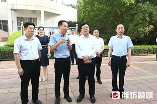 杨侃团队媒体人谈猛龙主帅暴怒：若竞技体育不真实了 不如看五月天